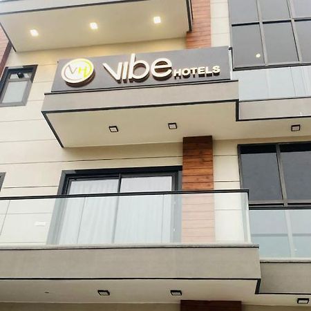 Vibe Hotel 诺伊达 外观 照片
